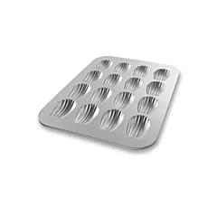 Bundy chicago metallic bundy professional bakeware madeleine