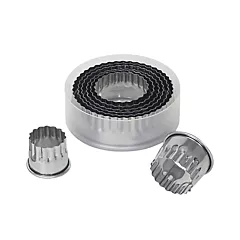 Gobel 8 Piece Fluted Pastry Cutter Set