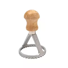 Sara Cucina 60 mm Round Pasta/Ravioli Stamp, Wooden handle