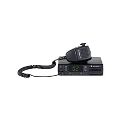 Motorola CM200d Series Portable Radio and Repeater, UHF, 16 No. of Channels (CM200D-AU-40 PKG)